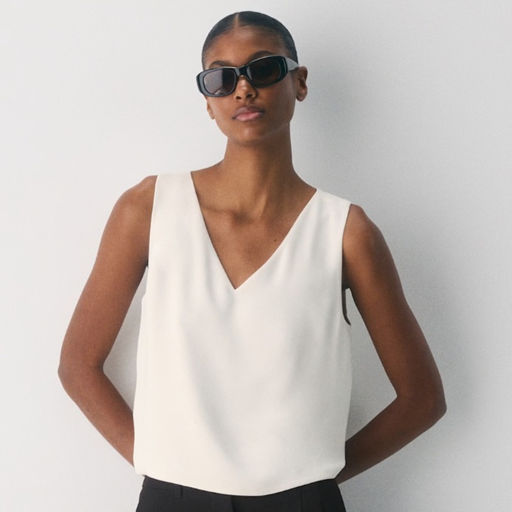 Babaton Classic Black Inscripe Blouse
